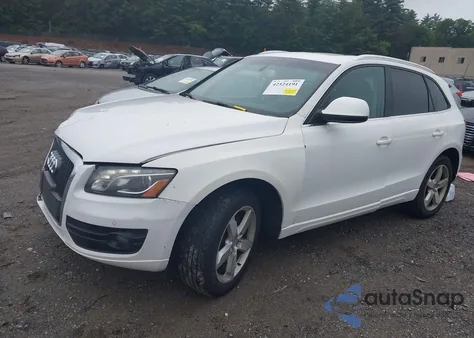 2011 Audi Q5 2.0T Premium z USA, uszkodzony, nr VIN WA1LFAFP5BA007345